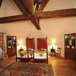 호텔 Chateau De 4*