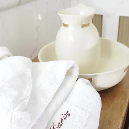 Hotel Chateau De Canisy