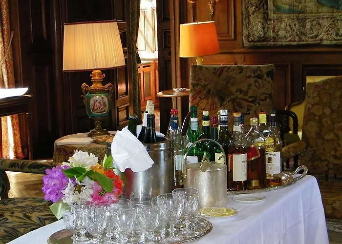 Otel Chateau De Canisy