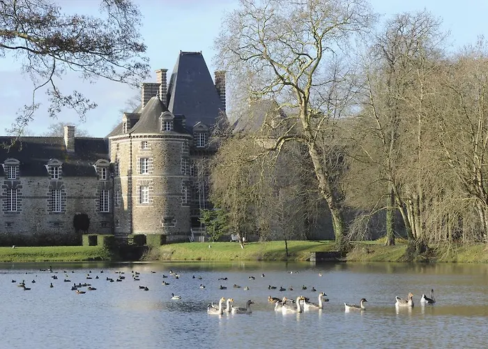 Otel Chateau De Canisy