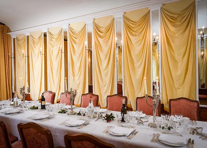 Chateau De 4* Canisy